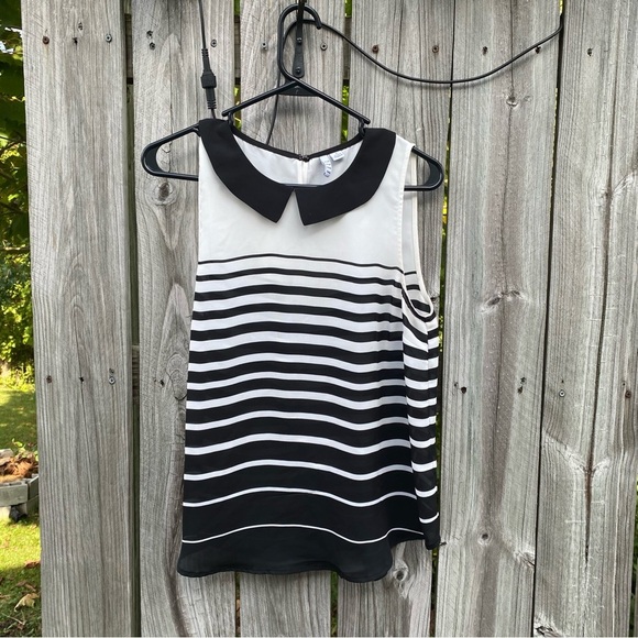 Express Black and White Striped Blouse with Peter Pan Color Size M - Picture 1 of 3